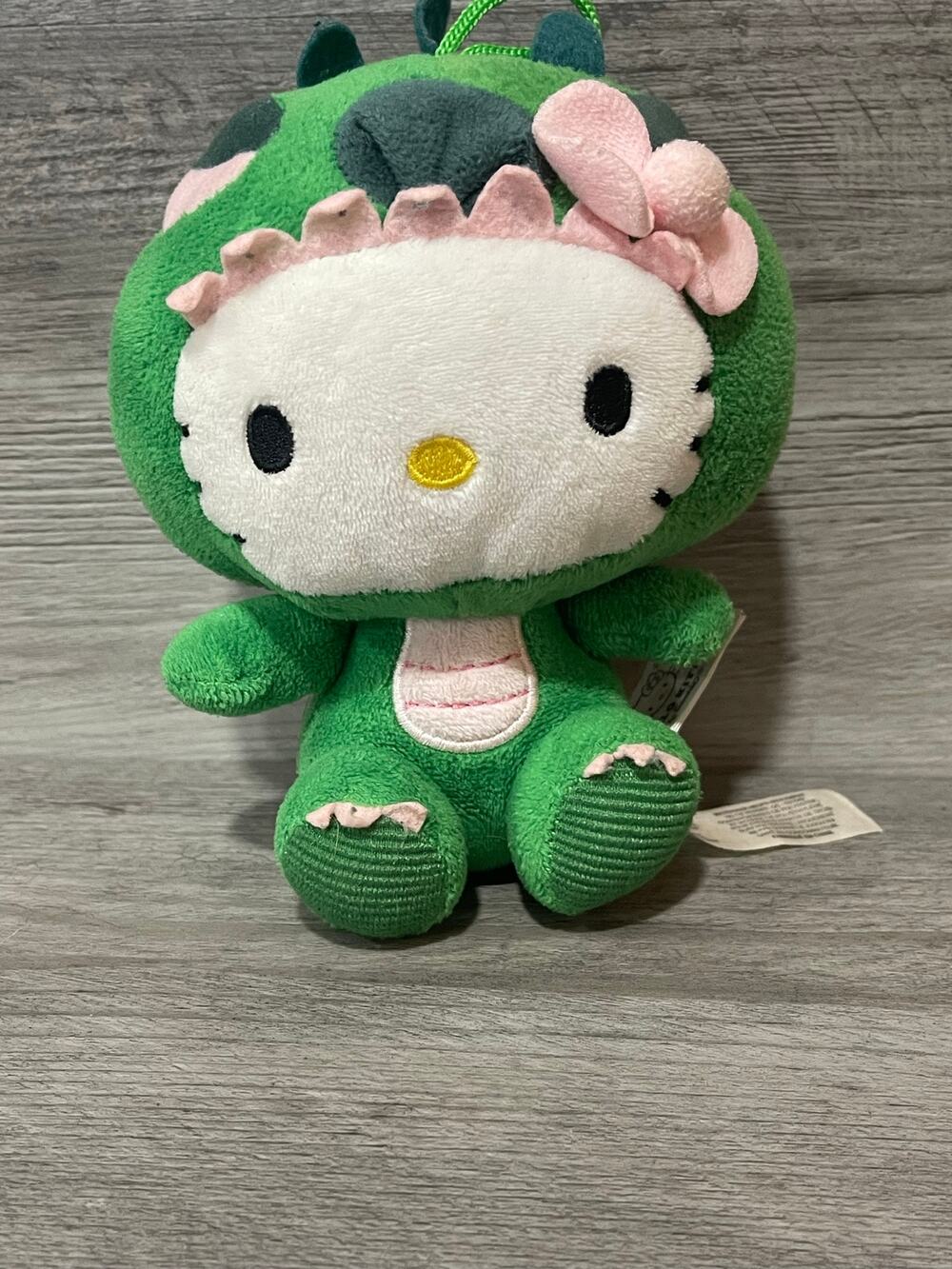 Hello Kitty Green Dinosaur Dragon Costume Plush Sanrio 6.5” Fiesta Kawaii